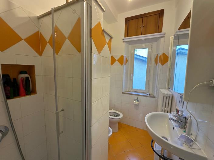 Image No.25-3 Bed Apartment for sale