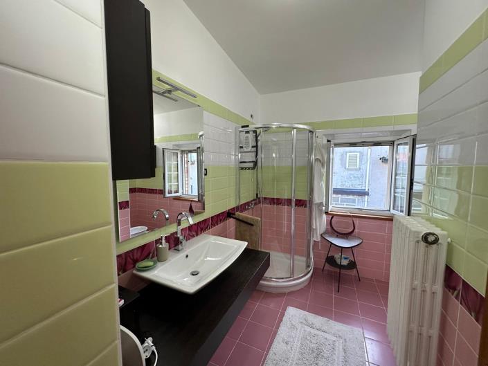 Image No.27-3 Bed Apartment for sale