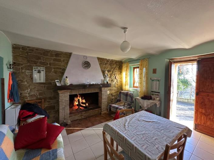 Image No.12-2 Bed Property for sale