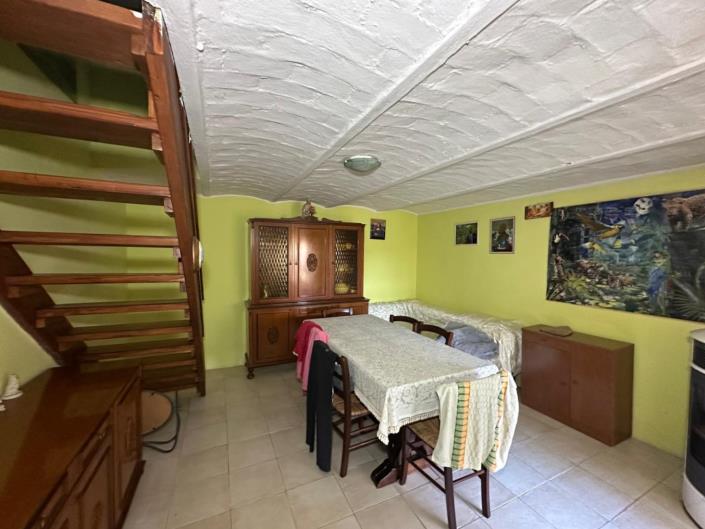 Image No.16-2 Bed Property for sale