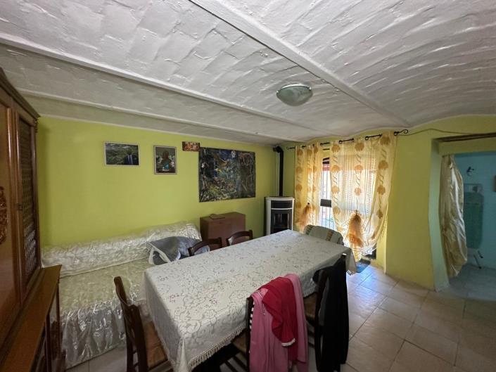 Image No.15-2 Bed Property for sale