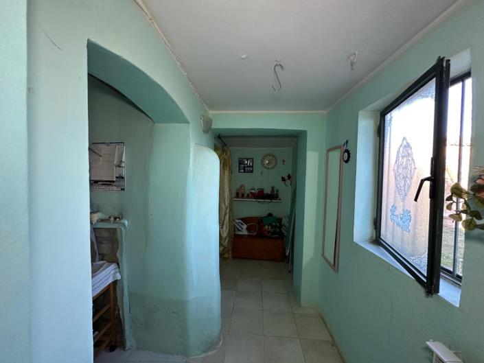 Image No.17-2 Bed Property for sale