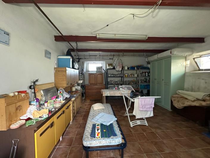 Image No.28-2 Bed Property for sale