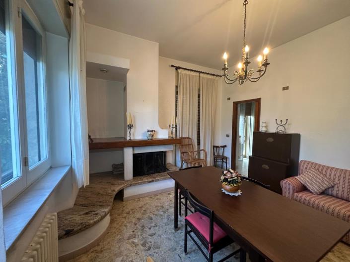 Image No.24-5 Bed Villa / Detached for sale