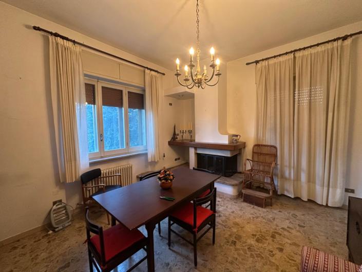 Image No.23-5 Bed Villa / Detached for sale