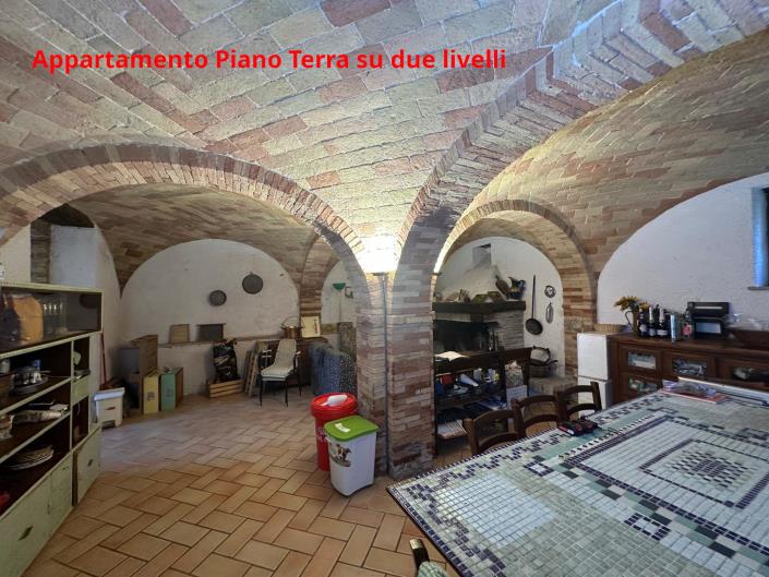 Image No.11-4 Bed Property for sale