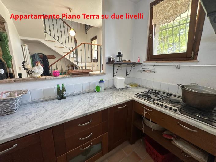Image No.15-4 Bed Property for sale