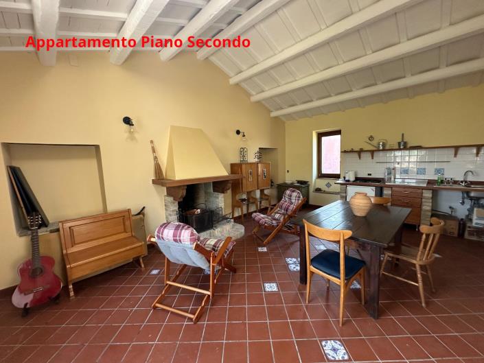 Image No.50-4 Bed Property for sale