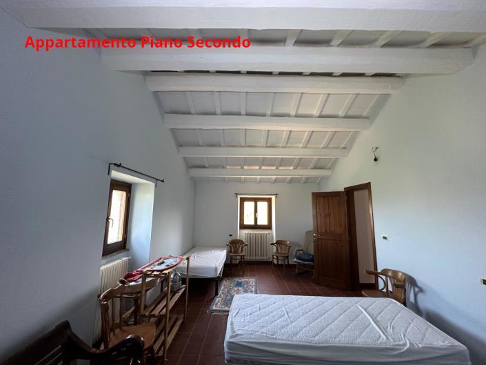 Image No.60-4 Bed Property for sale
