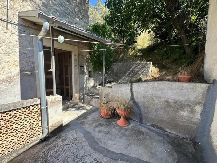 Image No.7-2 Bed Property for sale