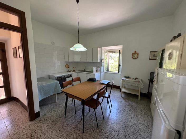 Image No.9-2 Bed Property for sale