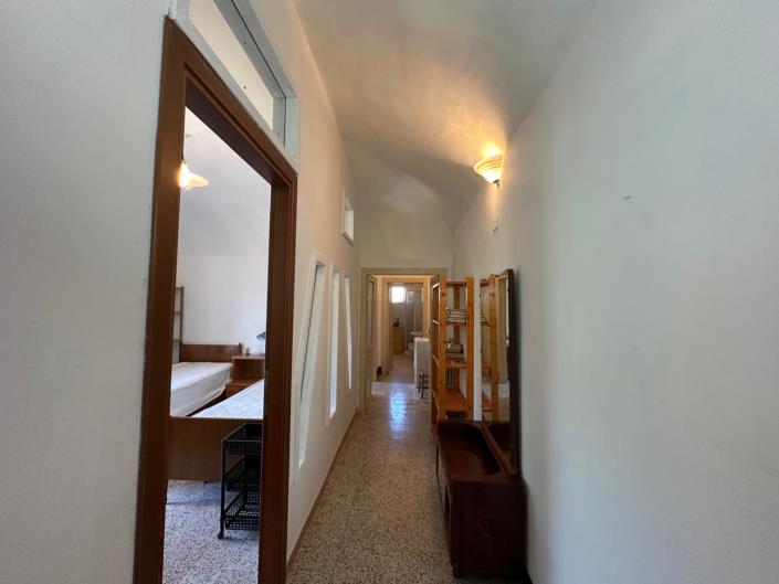 Image No.13-2 Bed Property for sale