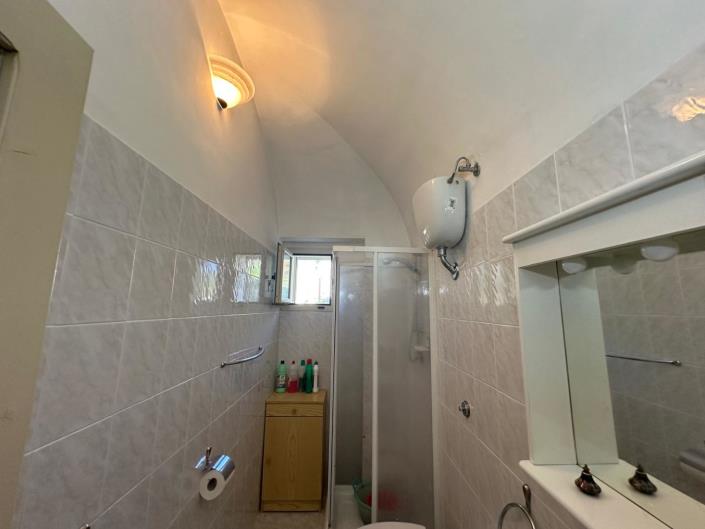 Image No.23-2 Bed Property for sale