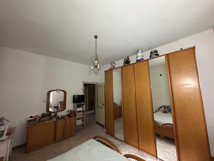 Image No.20-3 Bed Apartment for sale