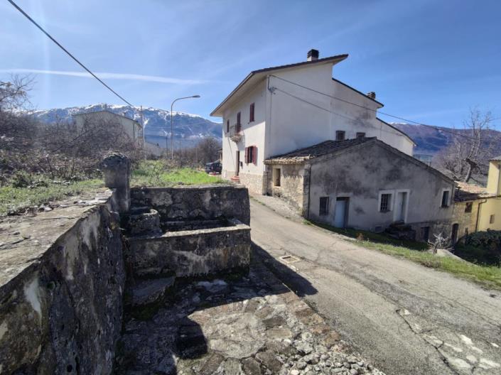 Image No.2-3 Bed Property for sale