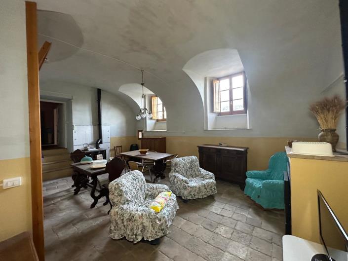 Image No.11-3 Bed Property for sale