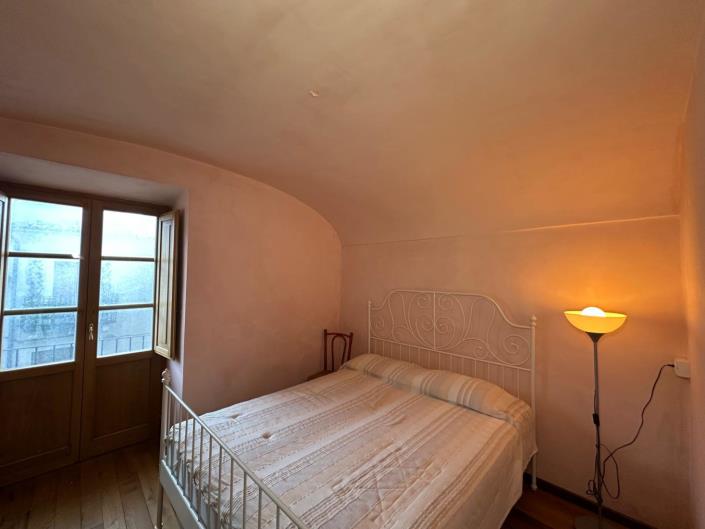 Image No.13-3 Bed Property for sale