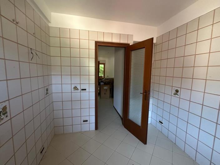 Image No.9-3 Bed Apartment for sale