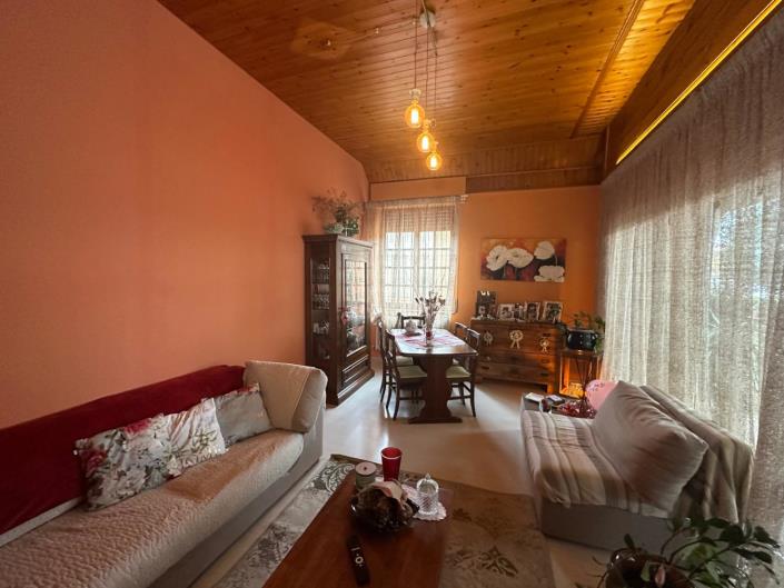 Image No.9-6 Bed Property for sale