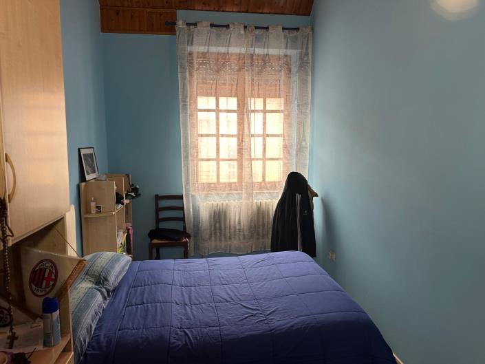 Image No.13-6 Bed Property for sale