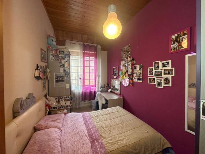 Image No.14-6 Bed Property for sale
