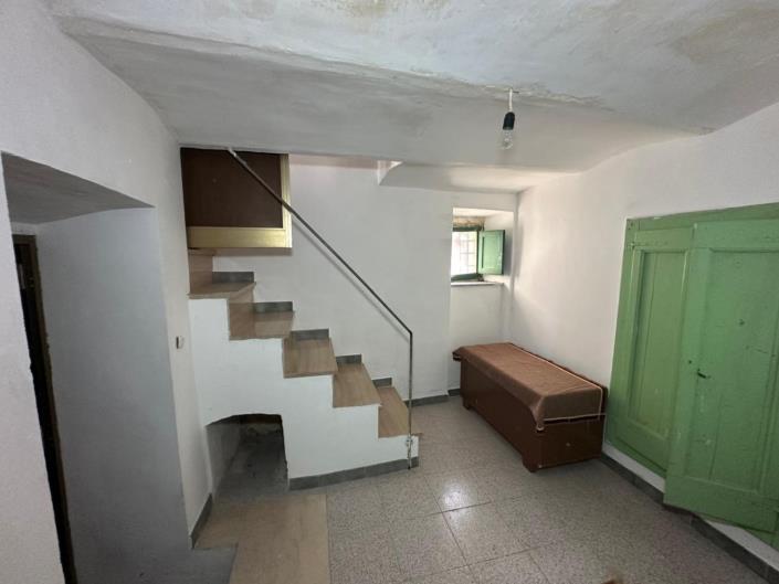 Image No.16-4 Bed Property for sale