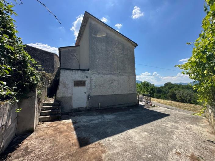 Image No.6-2 Bed Property for sale