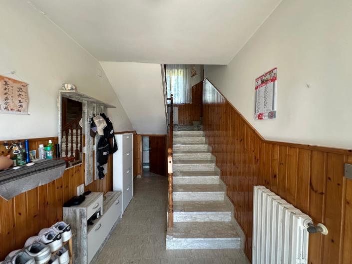 Image No.15-2 Bed Property for sale