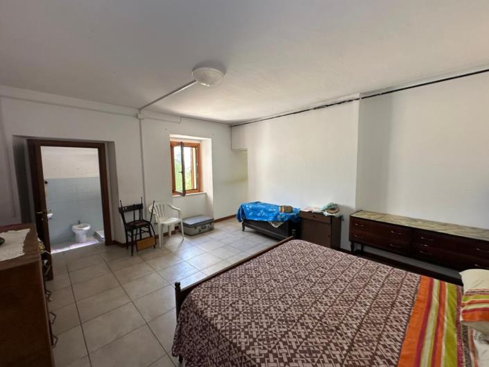 Image No.14-2 Bed House for sale