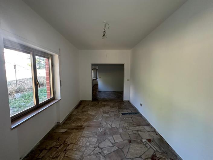 Image No.43-4 Bed House/Villa for sale