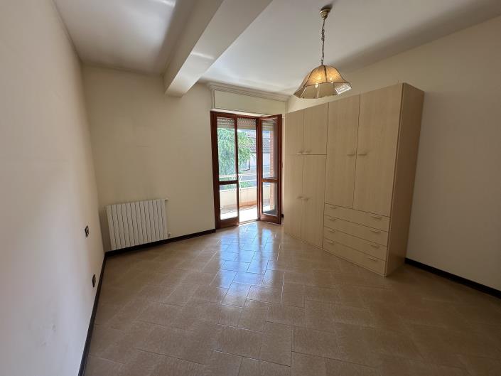 Image No.16-3 Bed Townhouse for sale