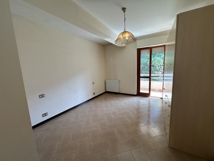 Image No.17-3 Bed Townhouse for sale
