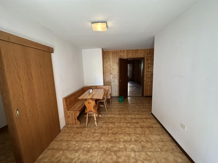 Image No.27-3 Bed Townhouse for sale