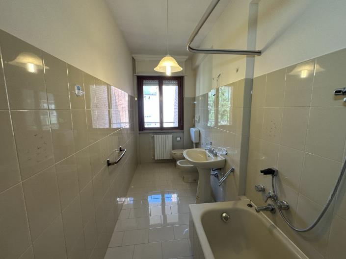Image No.31-3 Bed Townhouse for sale
