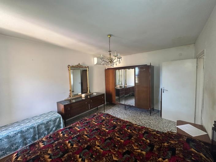 Image No.23-2 Bed Property for sale