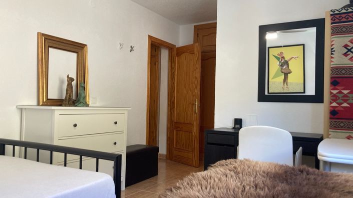 Image No.16-2 Bed Villa for sale