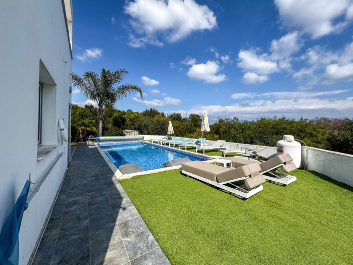 Image No.3-5 Bed Villa for sale