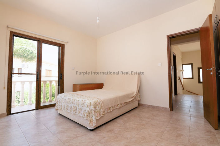 Image No.12-3 Bed Villa for sale