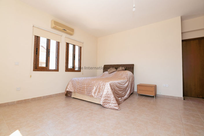 Image No.15-3 Bed Villa for sale