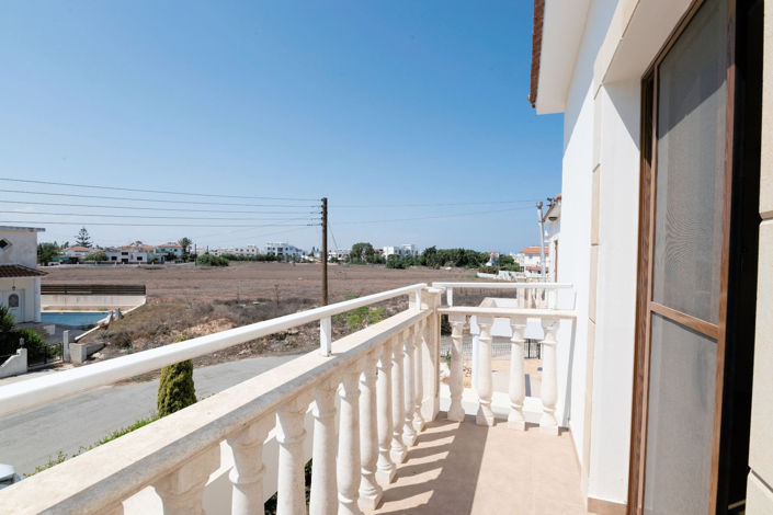 Image No.18-3 Bed Villa for sale