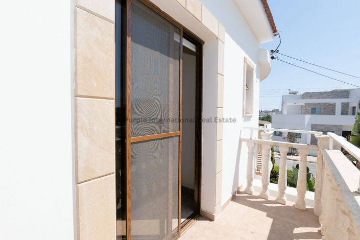 Image No.19-3 Bed Villa for sale