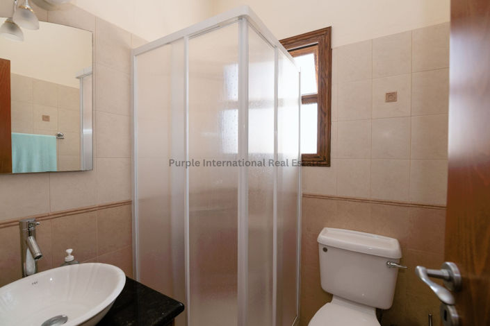 Image No.20-3 Bed Villa for sale