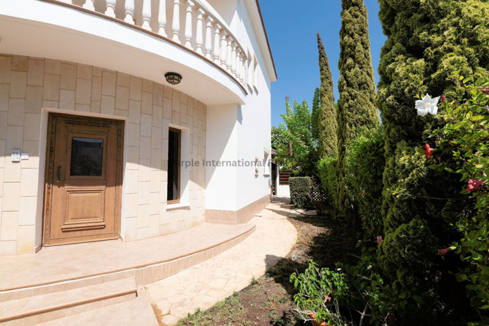 Image No.47-3 Bed Villa for sale