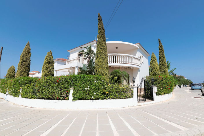 Image No.49-3 Bed Villa for sale