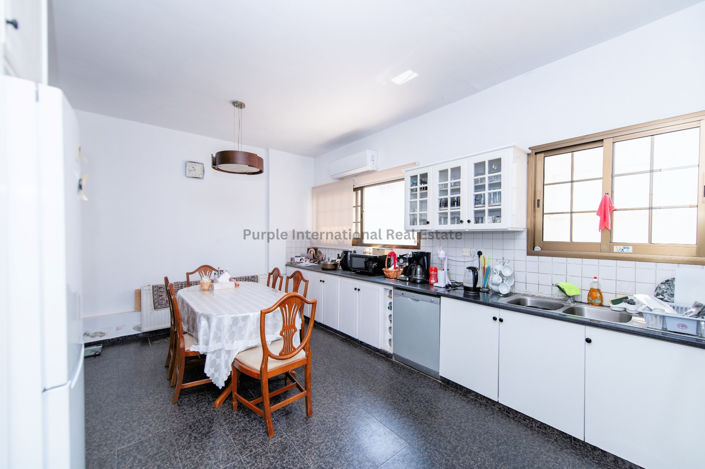 Image No.13-7 Bed Villa for sale