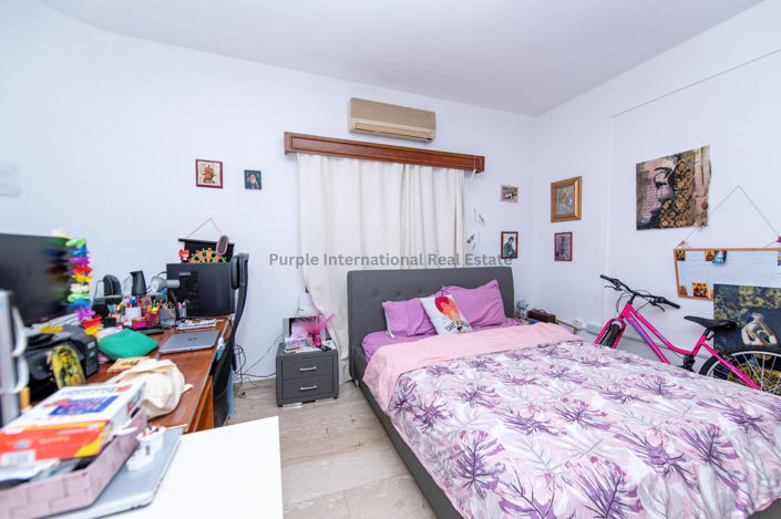 Image No.10-7 Bed Villa for sale