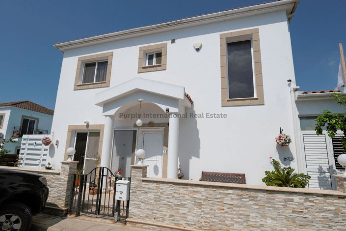 Image No.3-Villa de 4 chambres à vendre à Vrysoules
