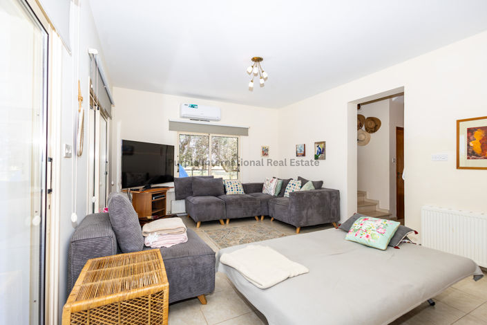 Image No.2-4 Bed Villa for sale