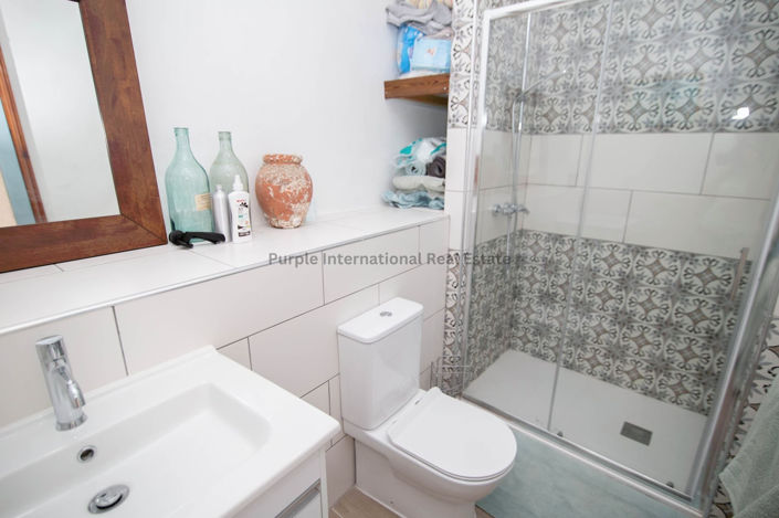 Image No.18-2 Bed House for sale