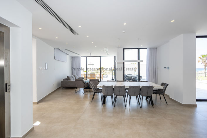 Image No.2-4 Bed Villa for sale